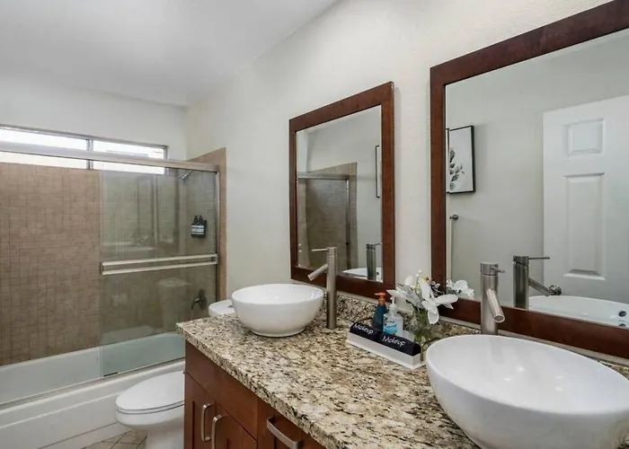Scottsdale Oasis Heated Pool And Holiday home Phoenix