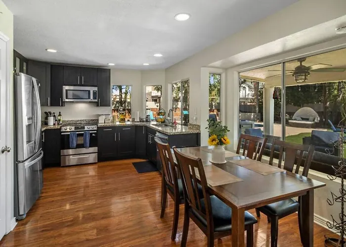 Scottsdale Oasis Heated Pool And Holiday home