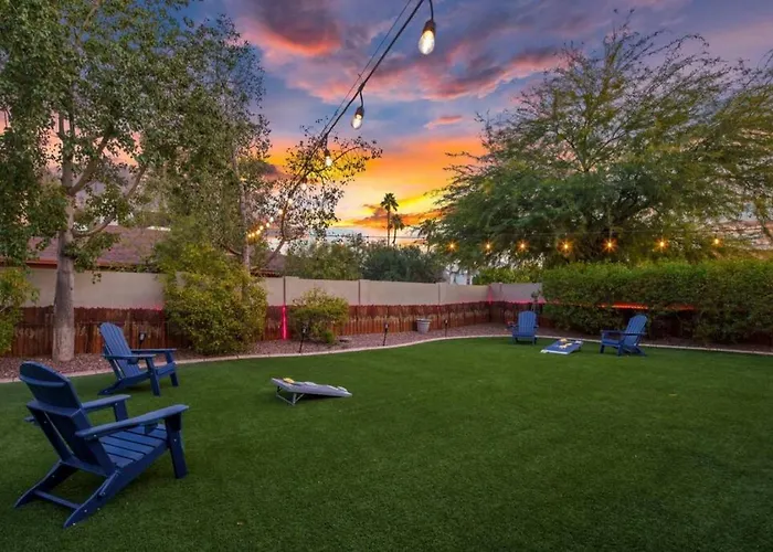 Scottsdale Oasis Heated Pool And Holiday home *