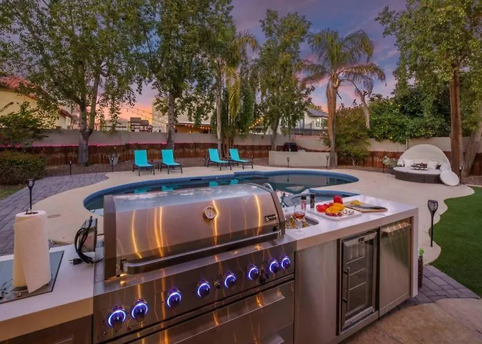 Holiday home Scottsdale Oasis Heated Pool And