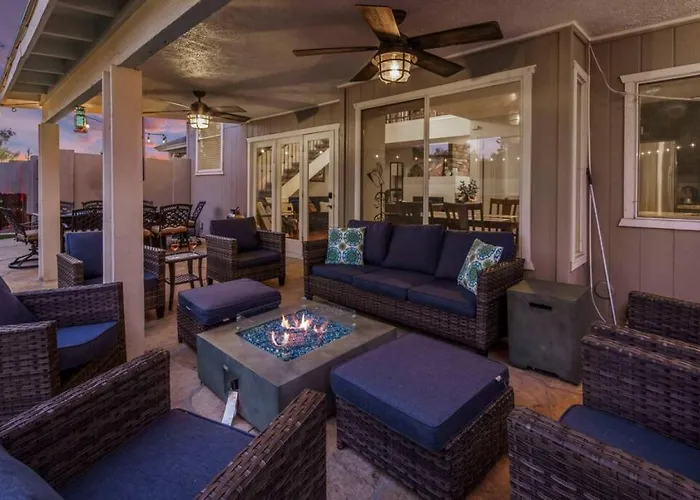 Scottsdale Oasis Heated Pool And Holiday home